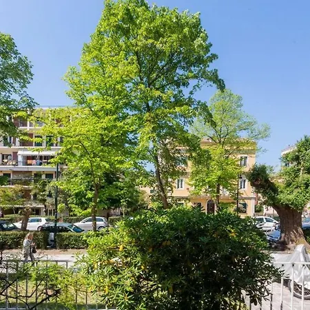 Secret Garden Apartment